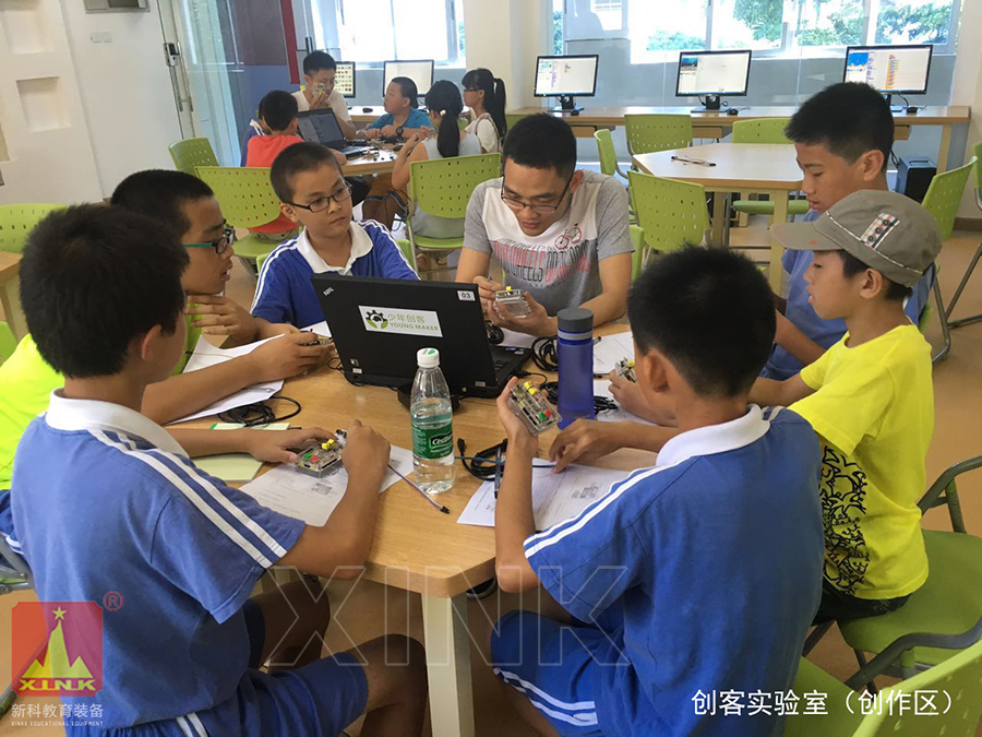 <a href='http://www.rxzsw.cn' target='1' style='font-size:14px; font-weight:bold; color:#0080ff;'>創(chuàng)客實(shí)驗(yàn)室</a>